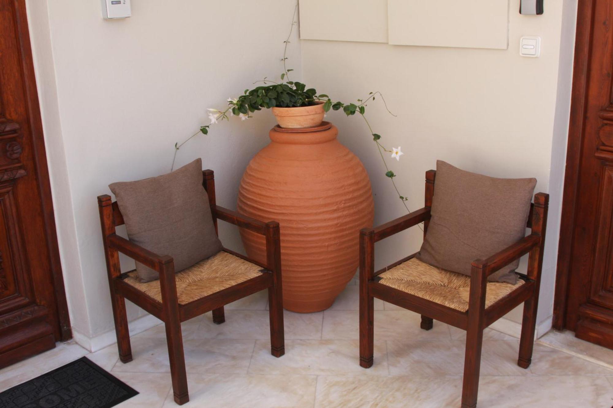 شقة Rodon Manor خانيا المظهر الخارجي الصورة