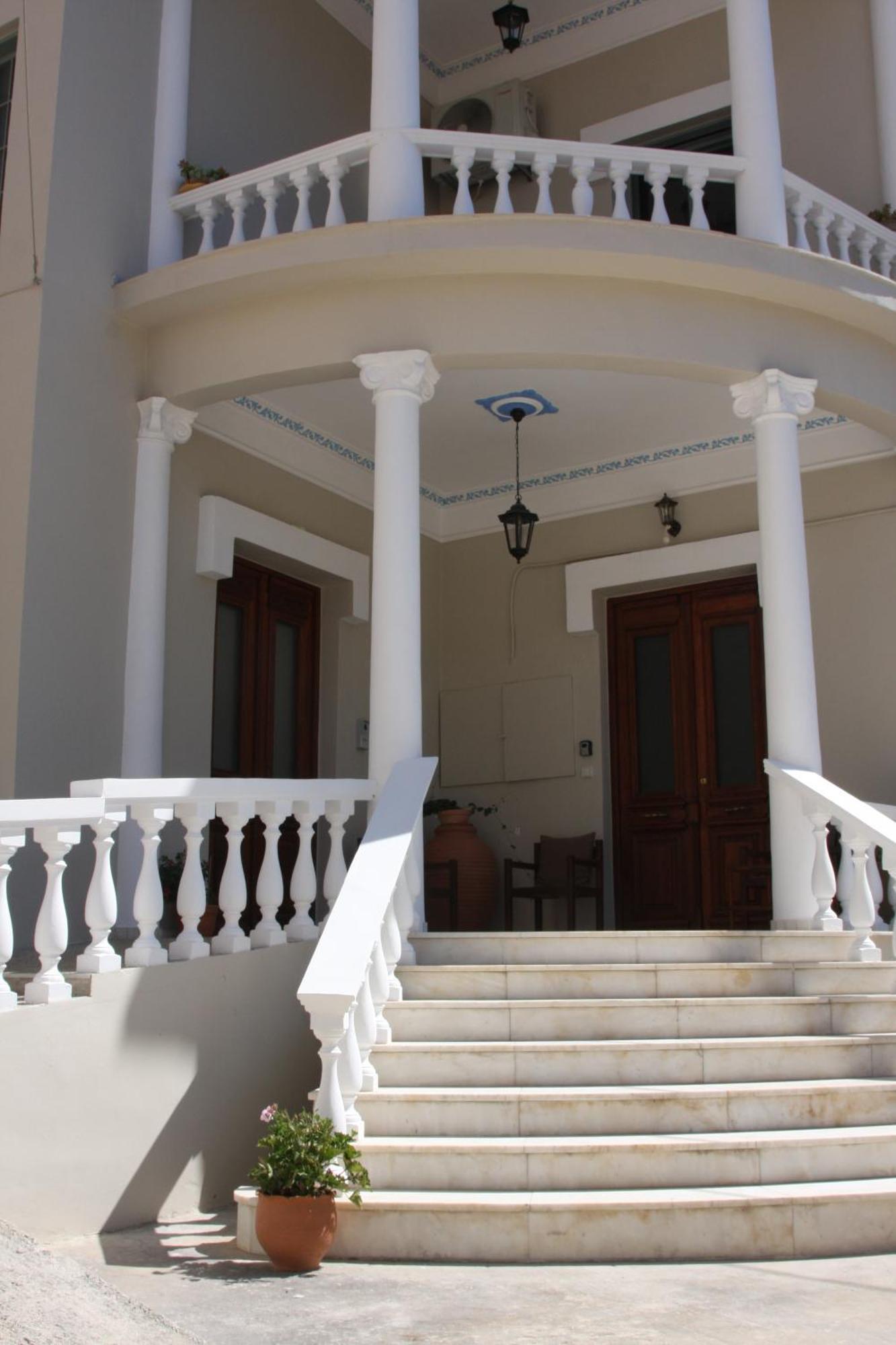 شقة Rodon Manor خانيا المظهر الخارجي الصورة
